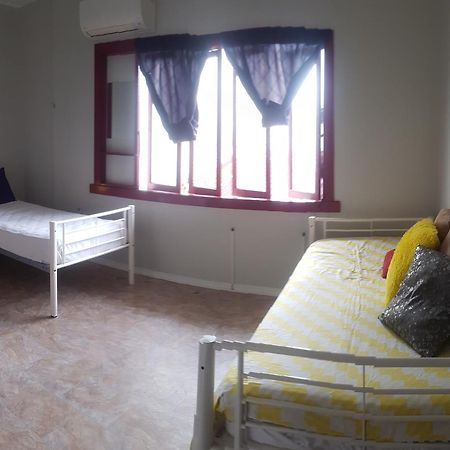 Hostel Asylum Cairns Share House Exterior foto