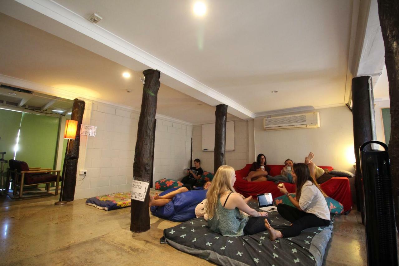 Hostel Asylum Cairns Share House Exterior foto